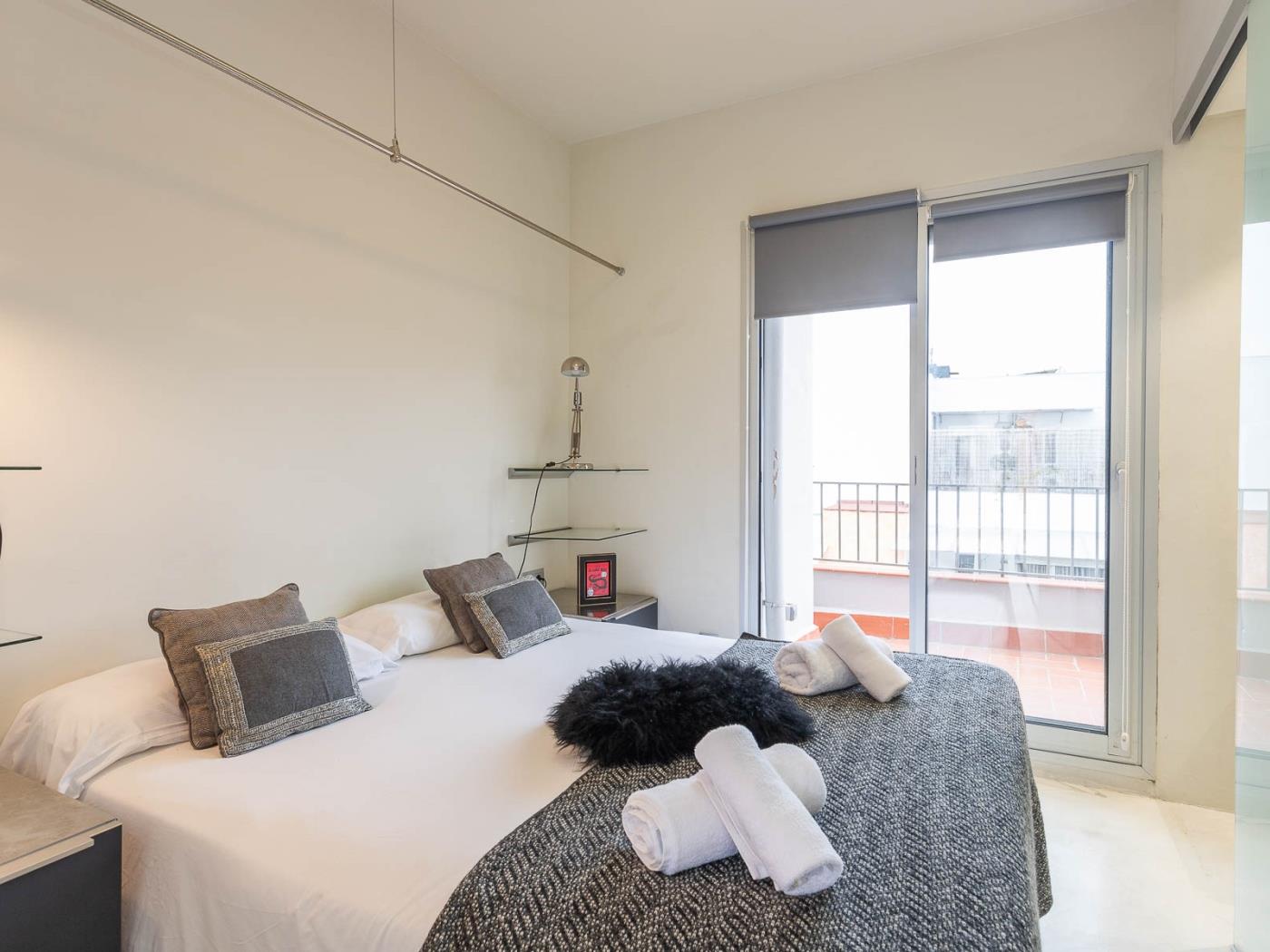 My Space Barcelona Bright just renovated attic apartment with private terraces - My Space Barcelona Apartments